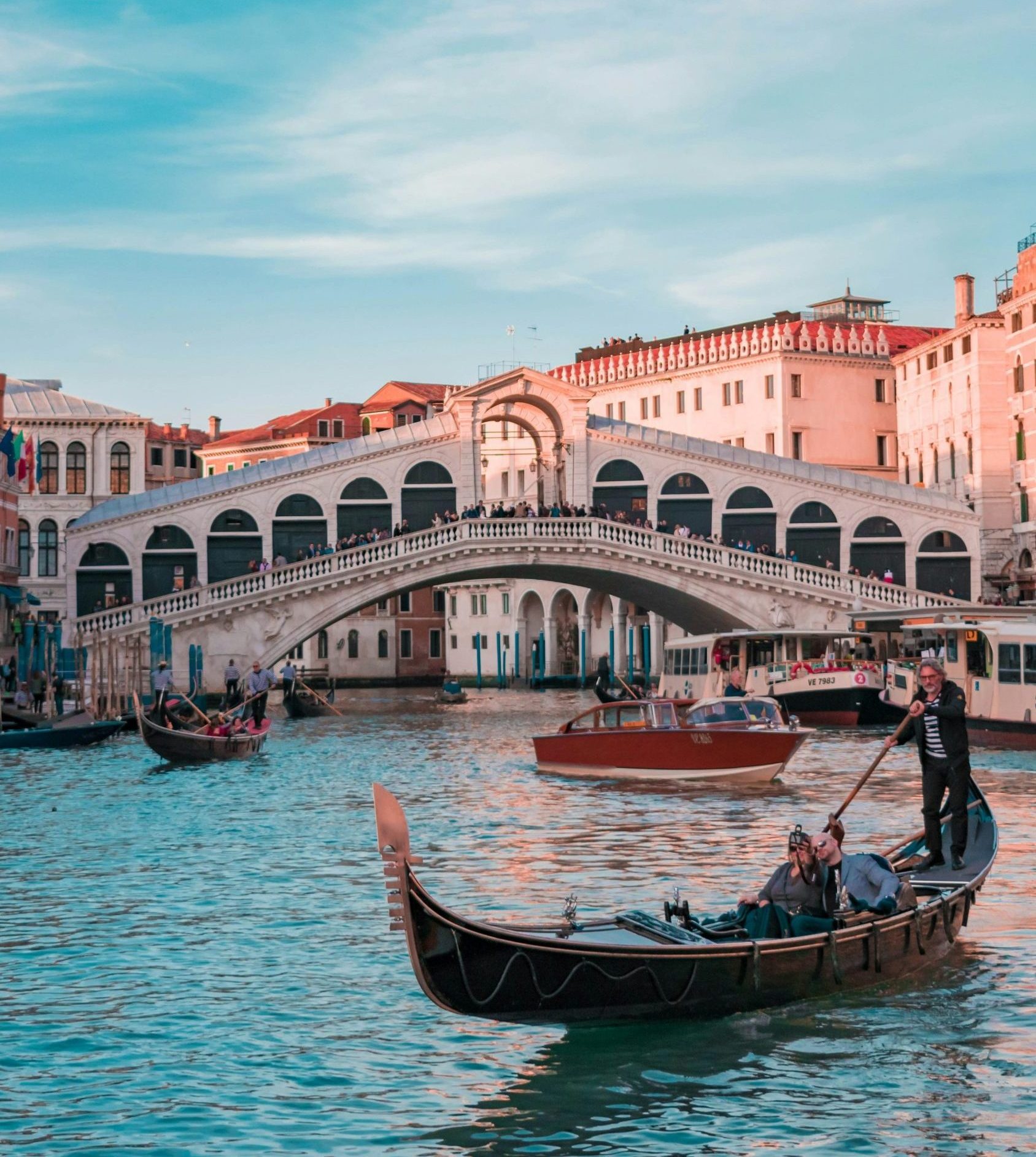 damiano-baschiera-hFXZ5cNfkOk-unsplash