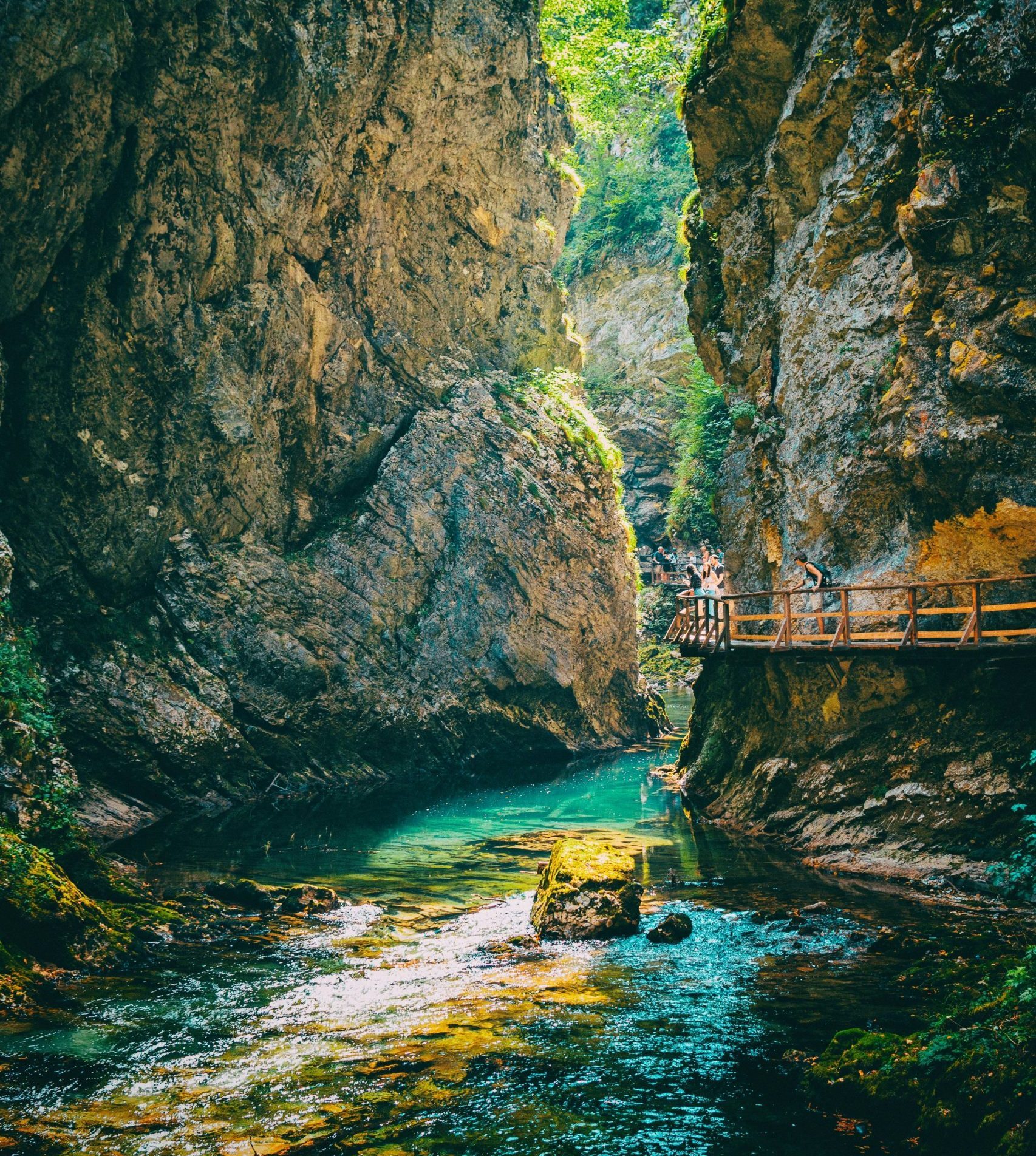 george-bakos-ddXFU5wjAmk-unsplash