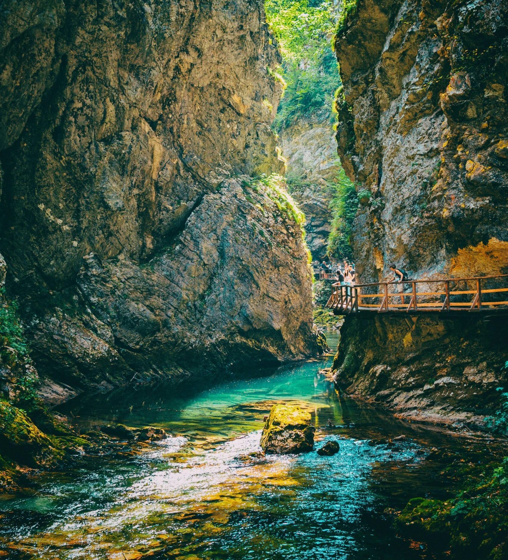 george-bakos-ddXFU5wjAmk-unsplash