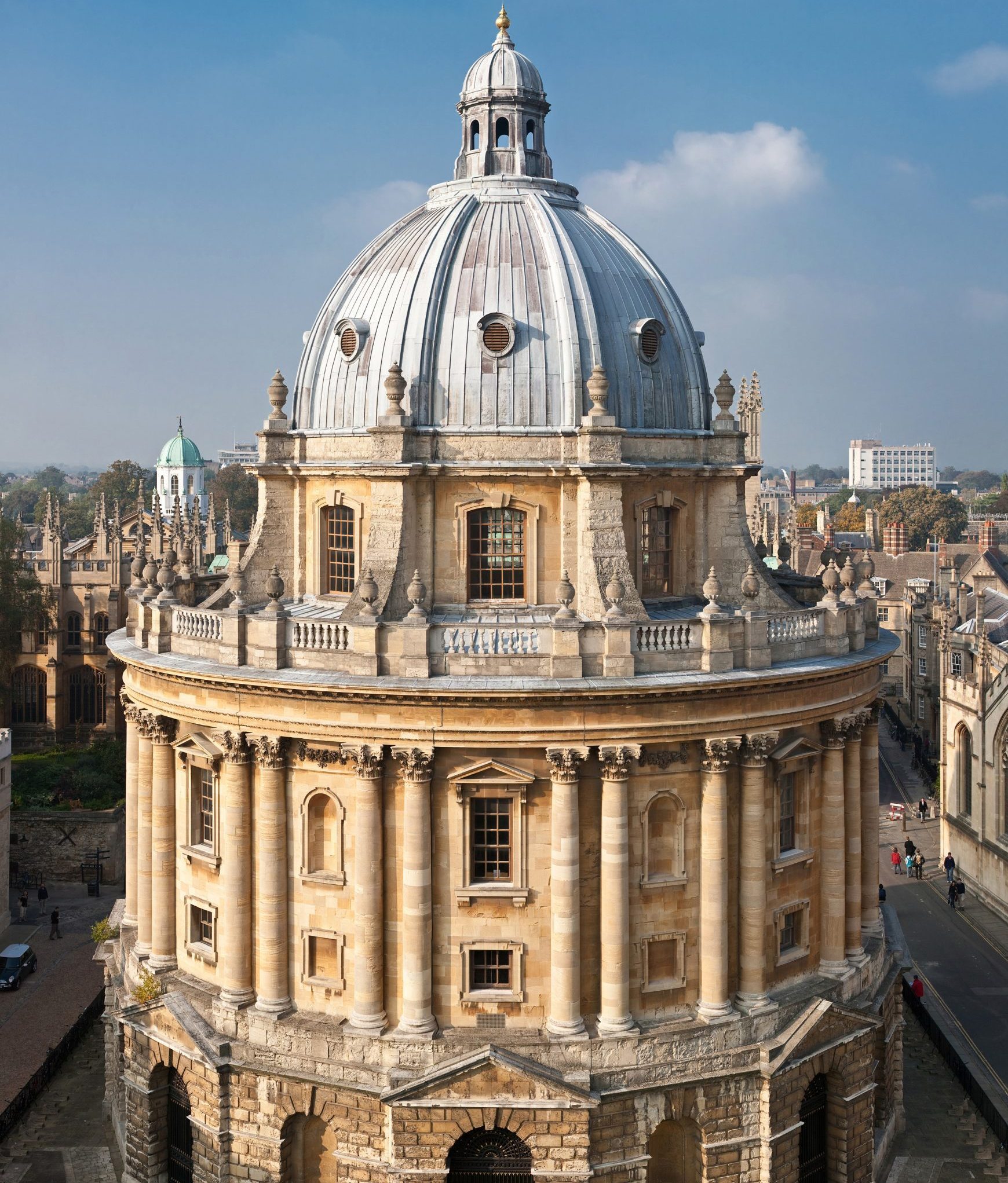 Radcliffe_Camera,_Oxford_-_Oct_2006
